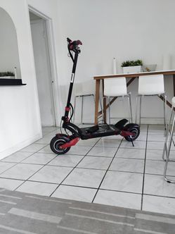 Varla scooter New New like $550   sale