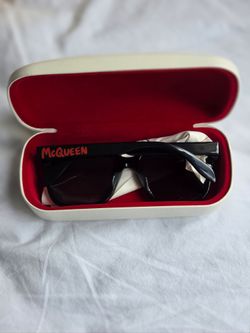 Mcqueen sunglasses