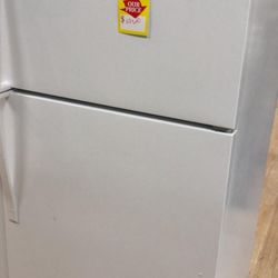 WHIRLPOOL WRT318FZDW 18.2 cu. ft. Top Freezer Refrigerator