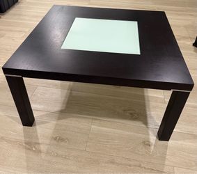 coffee table $20!! like new