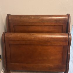 Twin Solid Wood bed Frame