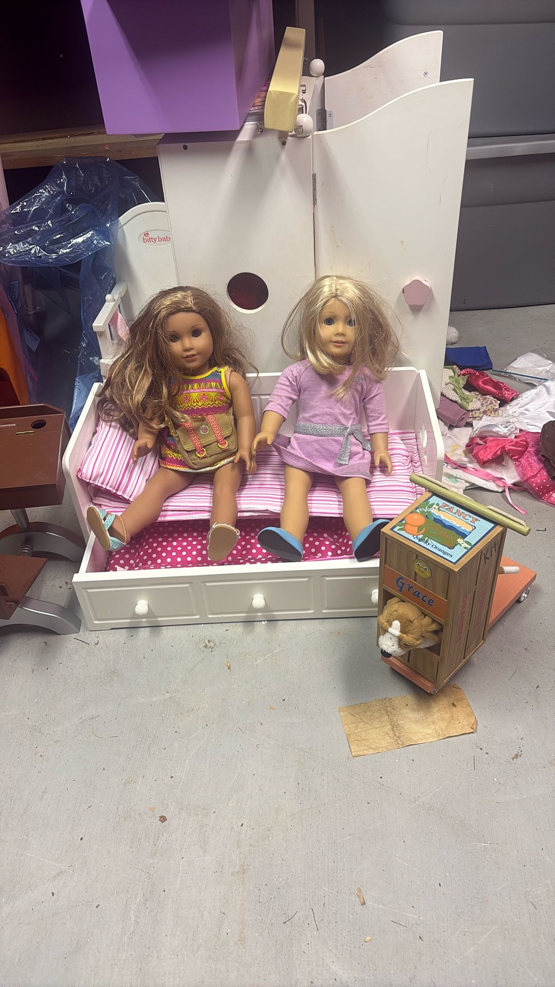 American Girl Dolls And Accessories