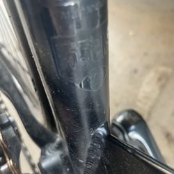 Throne Track Lord Fixie