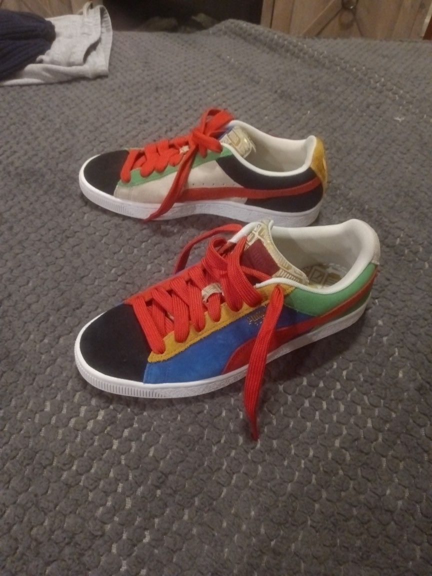 Multi Color Unisex Pumas
