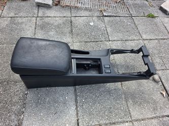 Infiniti G35 Center Console 2003 2004