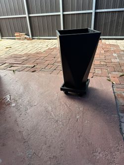 Put Flowers For Outside 