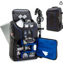 USA Gear DSLR Camera And Laptop Backpack