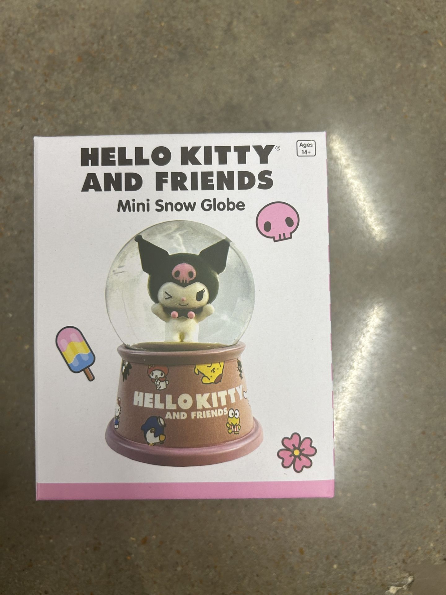 NWT Kuromi mini snow globe