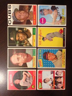 HALL OF FAME LOT. BASEBALL CARDS