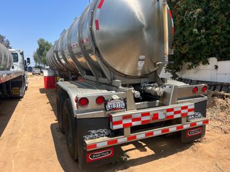 2002 Tanker Stainless Steel- Ready for work
