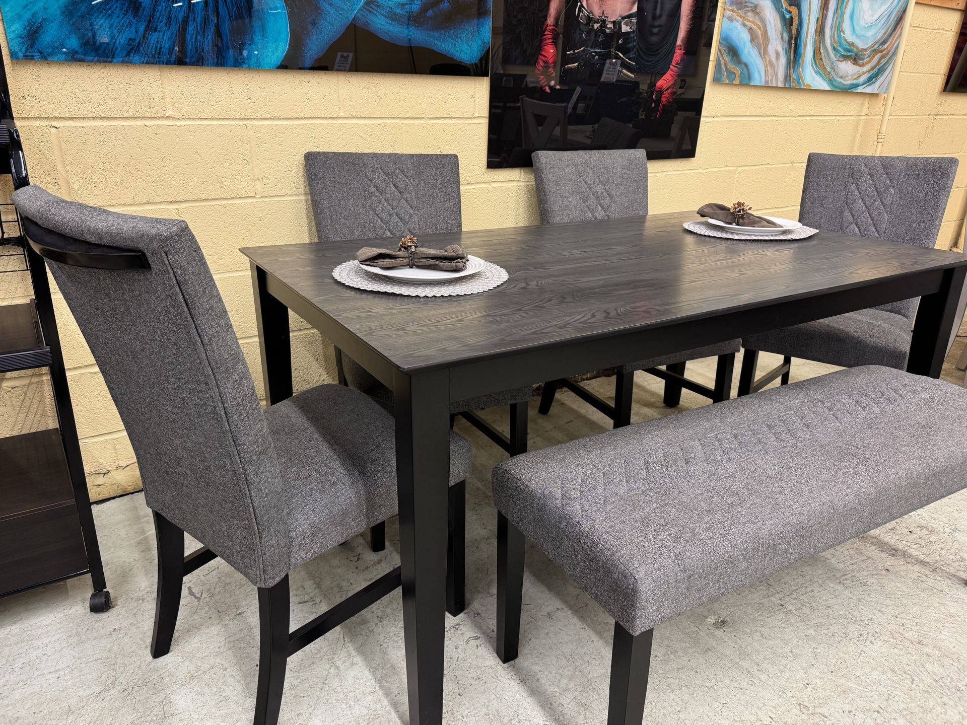 Stylish Dining Room Set.