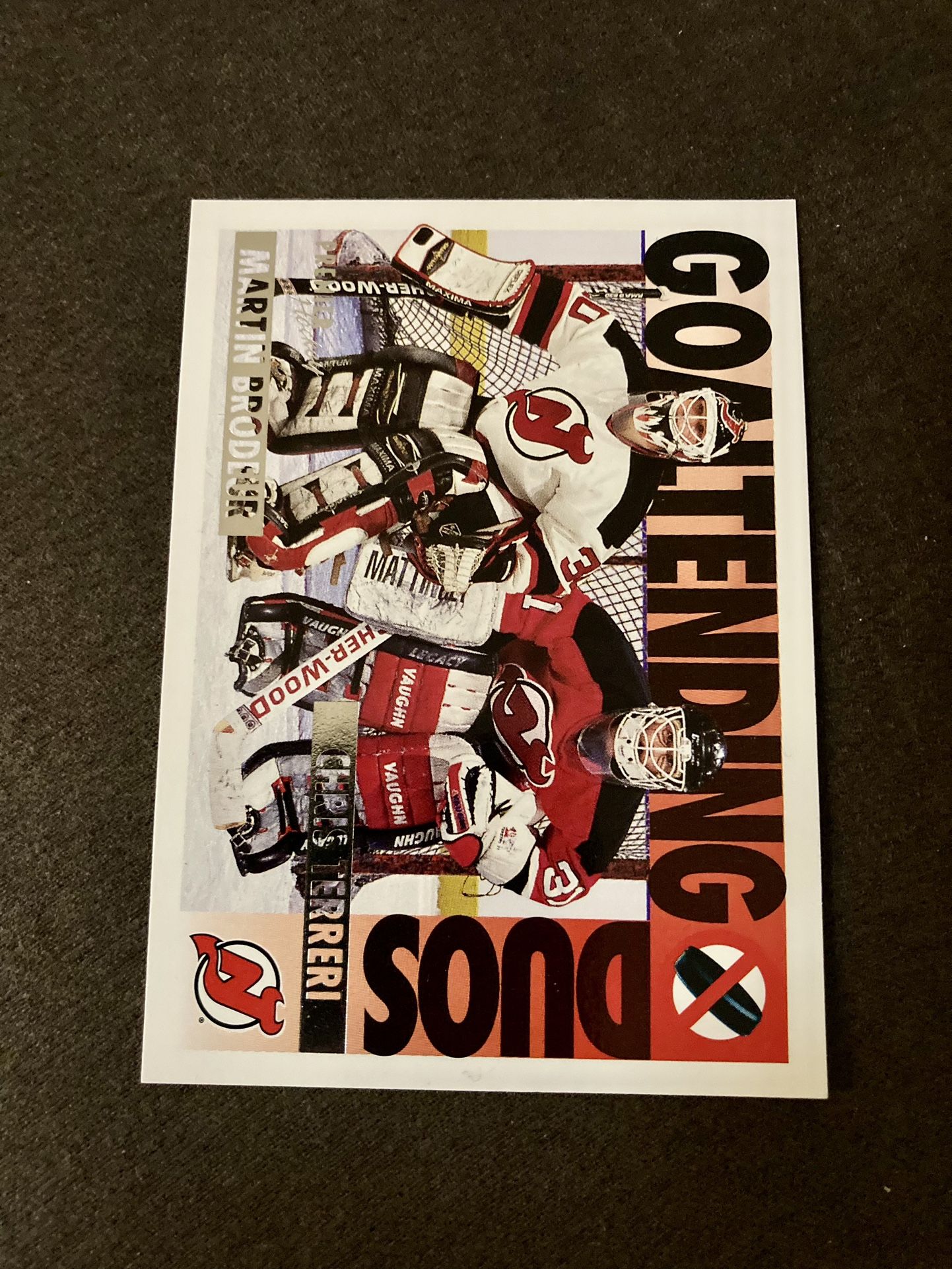 12 Hockey (NHL) Cards