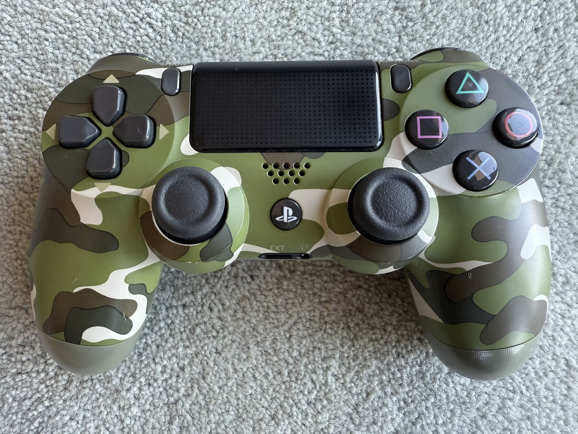 ***NO TRADES!!!*** Forest Camo DualShock 4 controller ***NO TRADES!!!***
