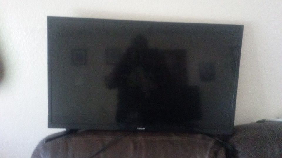32 Samsung Smart Tv With Remote