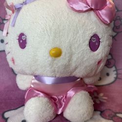 Hello Kitty Jumbo Ribbon Plush