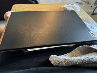 Laptop Lenovo V15 G4