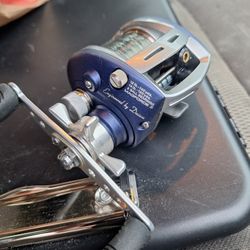 Right Hand Baitcasting Reel