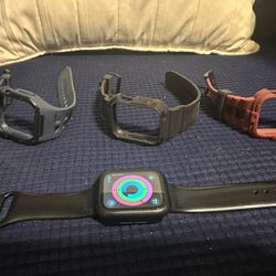 Apple Watch 4 With 3 Sportsbands