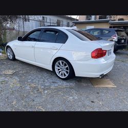 BMW 328i 2011