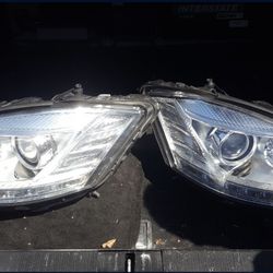 2012 Mercedez benz s550 left and right head lights