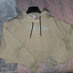 Nike Womens Sweater