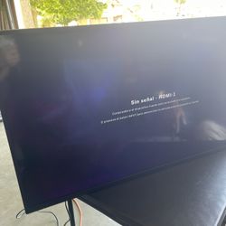 Vizio D40F-J09 (40” Smart TV)