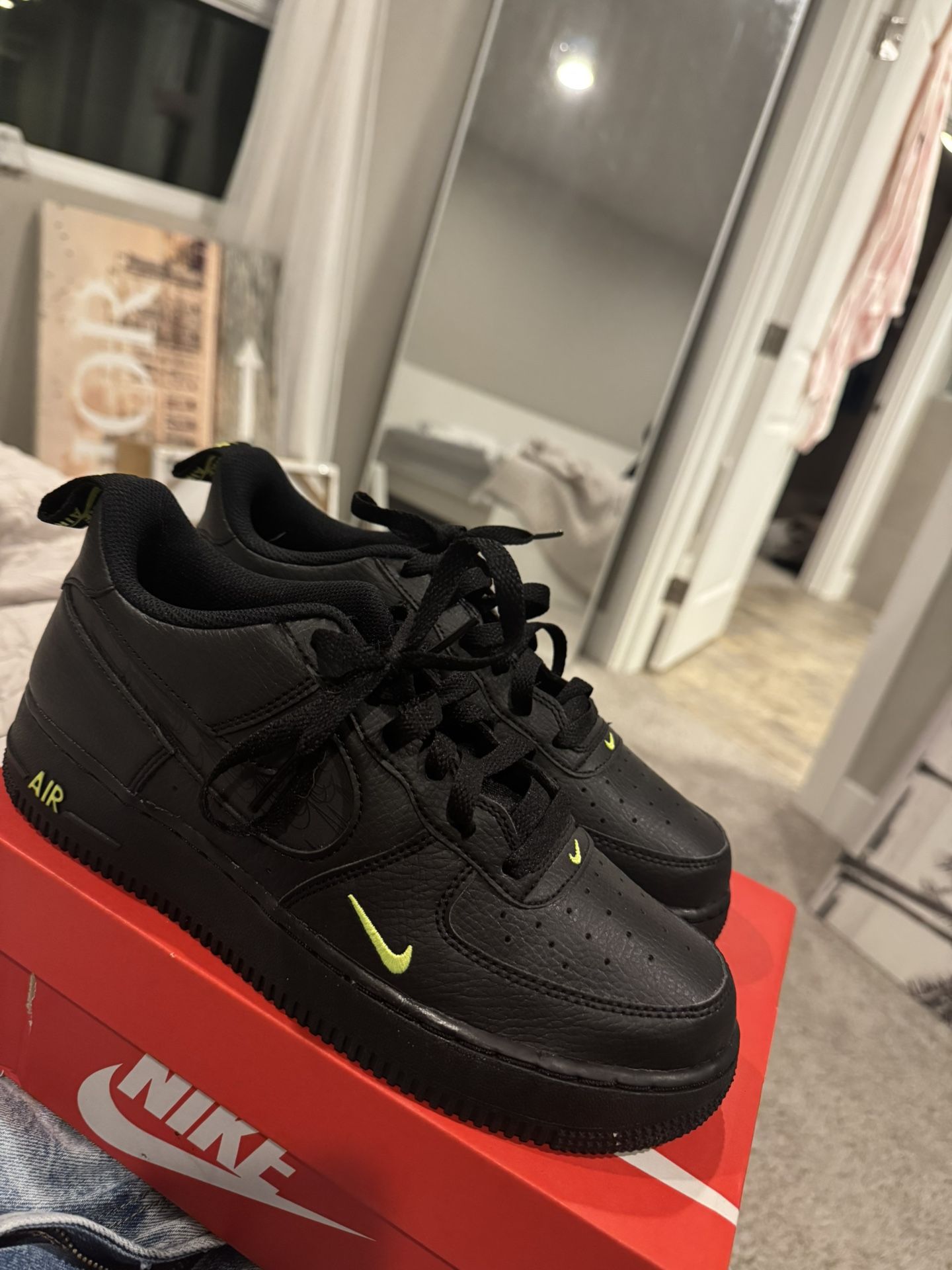 Nike Air Force One Size 7y