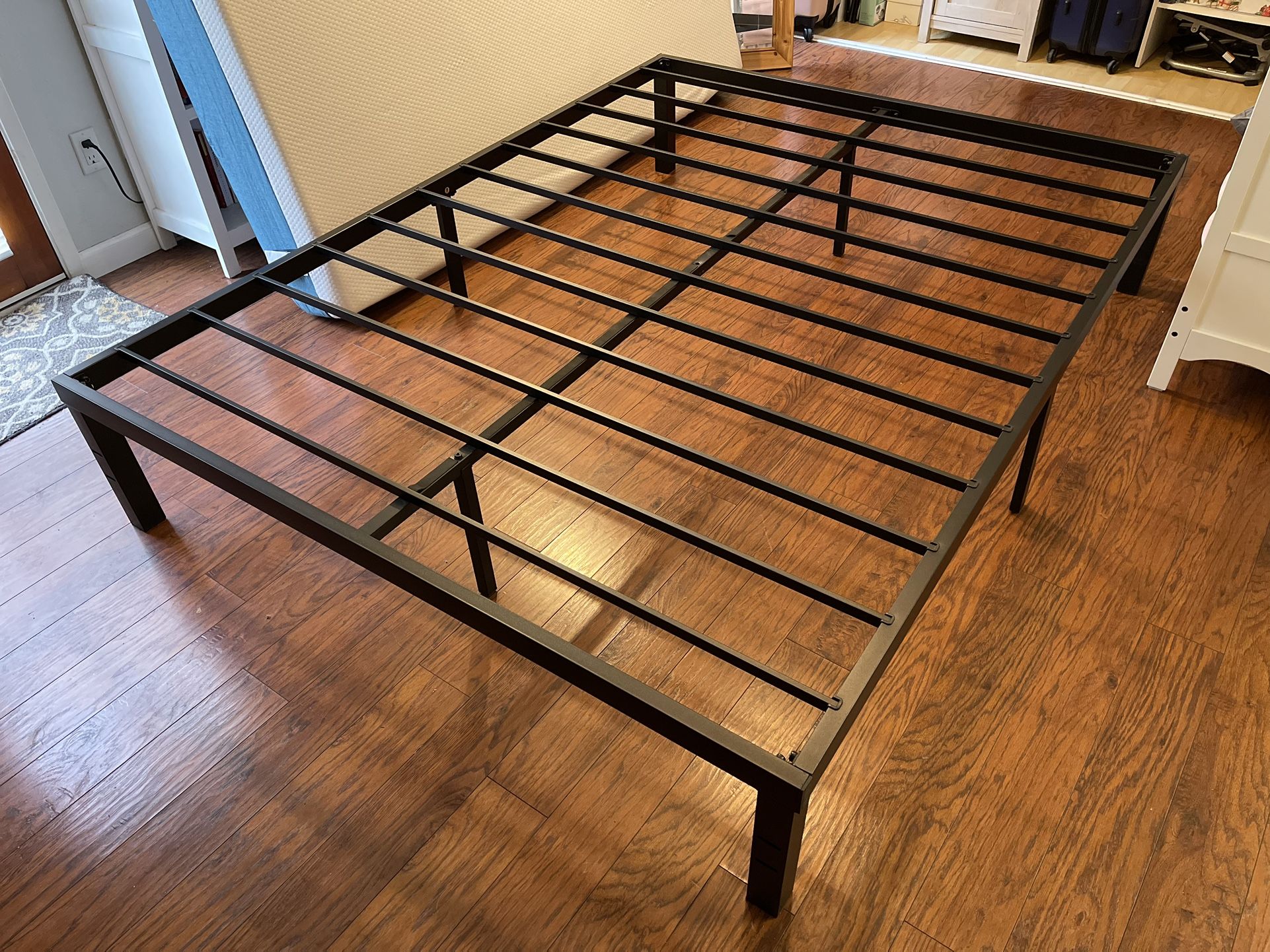 Queen Size Bed Frame w/ Slats - Frame Only 