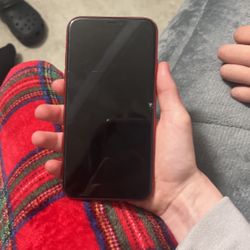 iphone 11 (red)