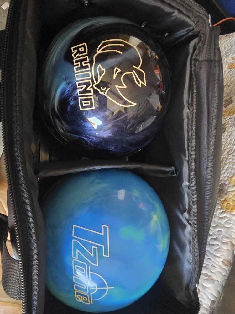 Rhino And Tzones Bowling Set