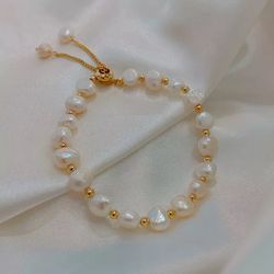 Pearl and Gold beads Bracelet
