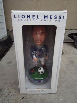 Lionel Messi Limited Edition Bobble Head Michelob Ultra Soccer Player Figurine