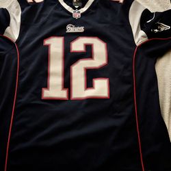 Unisex Size L Brady Patriots Jersey - Like New 