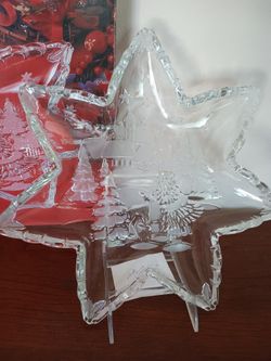 Mikasa Christmas Carol Glass Star Platter