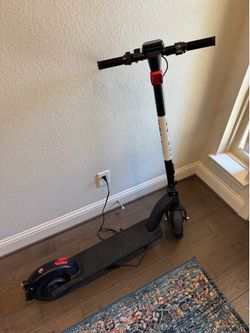 GoTrax G4 Electric Scooter