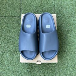 Yezzy Slate Grey Slides 