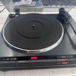 Used ONKYO turn table/record player