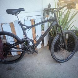 Giant Trance MTN Bike