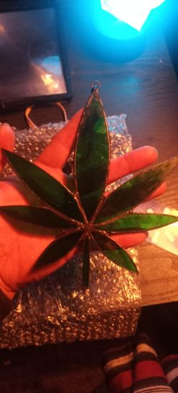 Weed Plant Art.. (Glass)