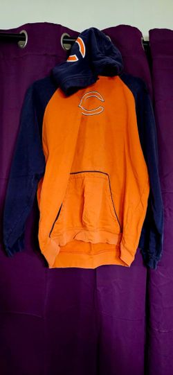 NFL, CHICAGO BEARS  pre-owned lg hoodie pull over & 2 new cups. (Hoodie has sone rips from worned/aged. Still good. Its only $10, Firm