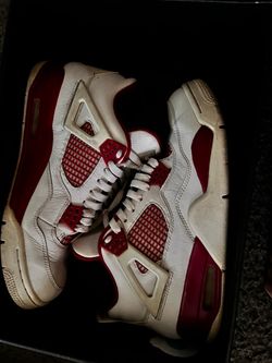 Jordan 4s