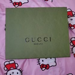Womens Gucci Guilty  perfume set