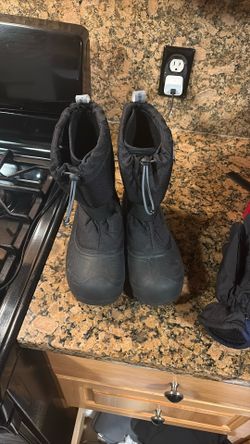 Snow Boots Big Kids Size 4