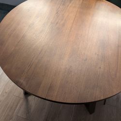 Expandable 48-60 Inch Round Dining Table 