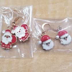 Earrings 2 Pairs Of Holiday Santas