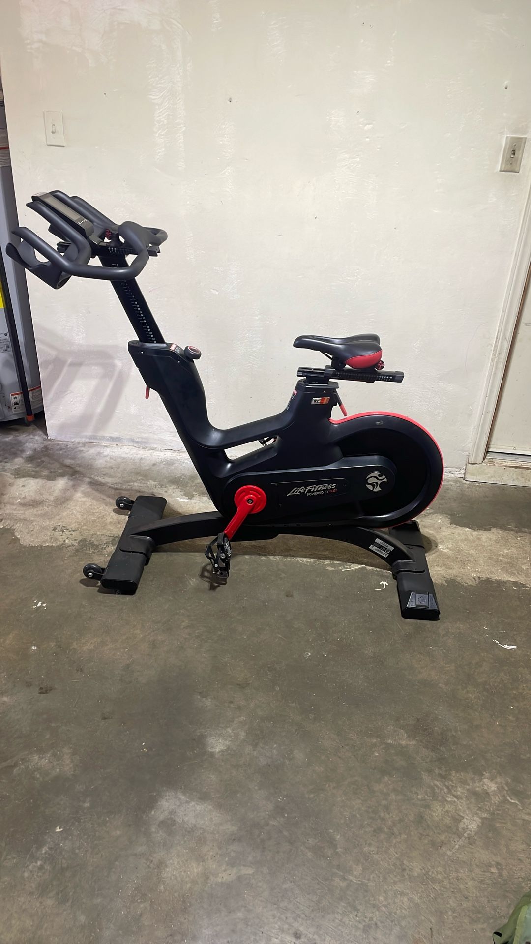 Life fitness IC7 Workout Bike