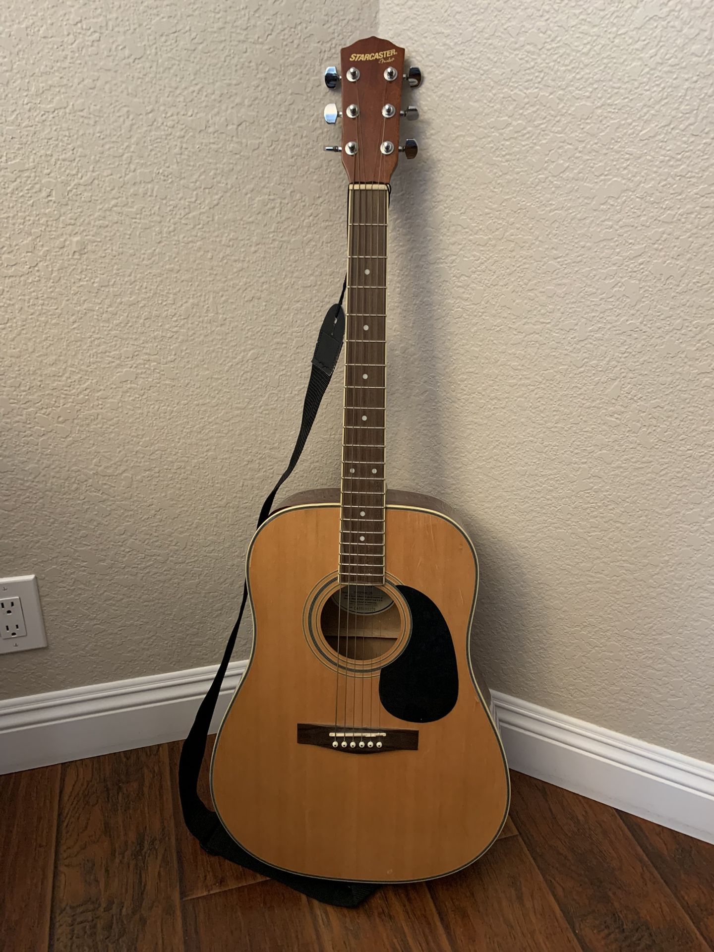 6 String Guitar
