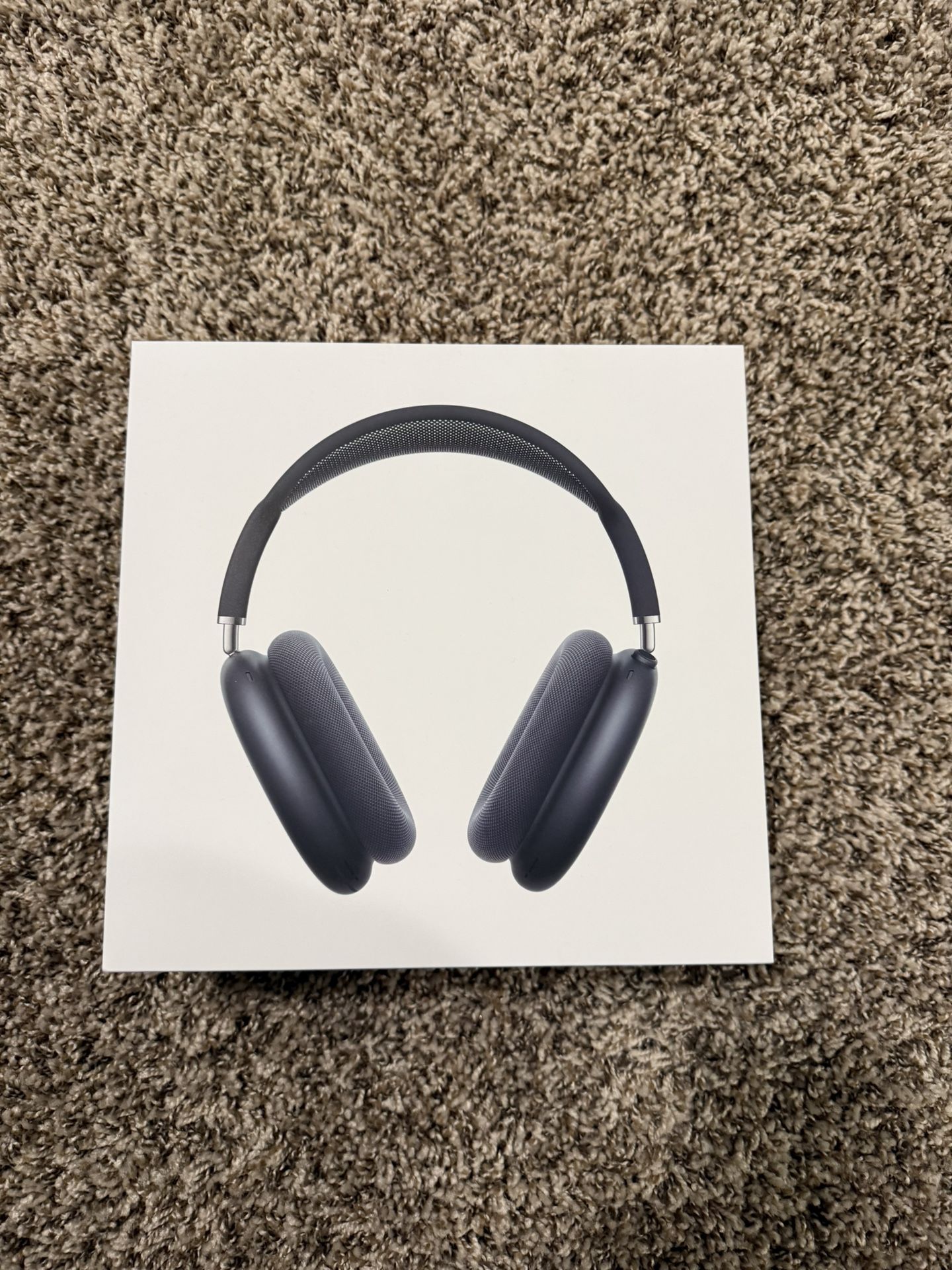 AirPods Max Like New!