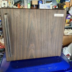 Dorm/Beer Mini Fridge -Kenmore