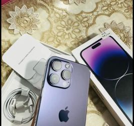 Apple iPhone 14 Pro Deep Purple